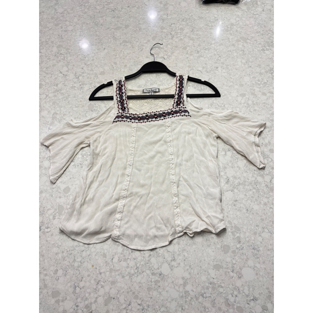 Crave Fame Almost Famous Ivory Cold Shoulder Boho Embroidered Lace Top Small